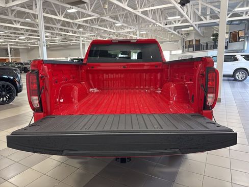 Used 2026 GMC Sierra 1500 Elevation image 5