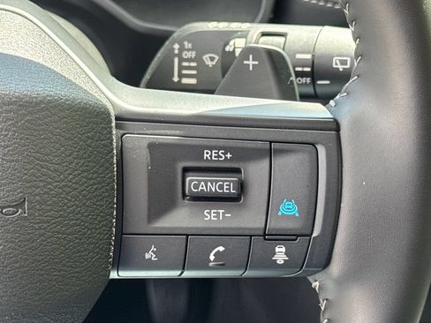 Used 2026 Nissan Rogue SV AWD/4WD image 18