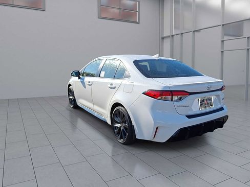 New 2026 Toyota Corolla SE FWD image 9