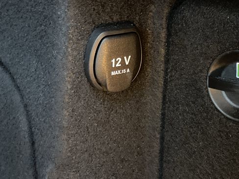 Used 2014 Mercedes-Benz E 350 Sedan image 12