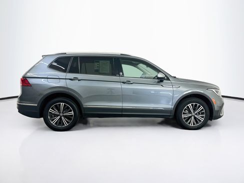 Used 2024 Volkswagen Tiguan Wolfsburg Edition AWD/4WD image 10