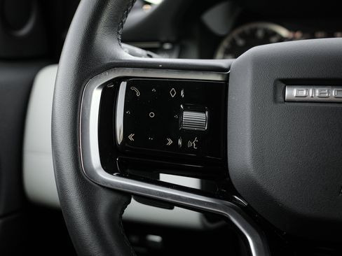 Used 2023 Land Rover Discovery Sport SE R-Dynamic image 20