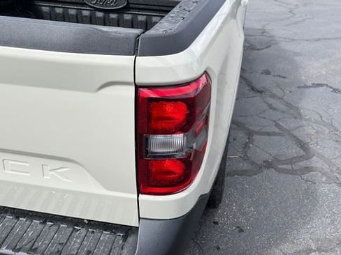 Used 2025 Ford Maverick Lariat AWD/4WD image 18