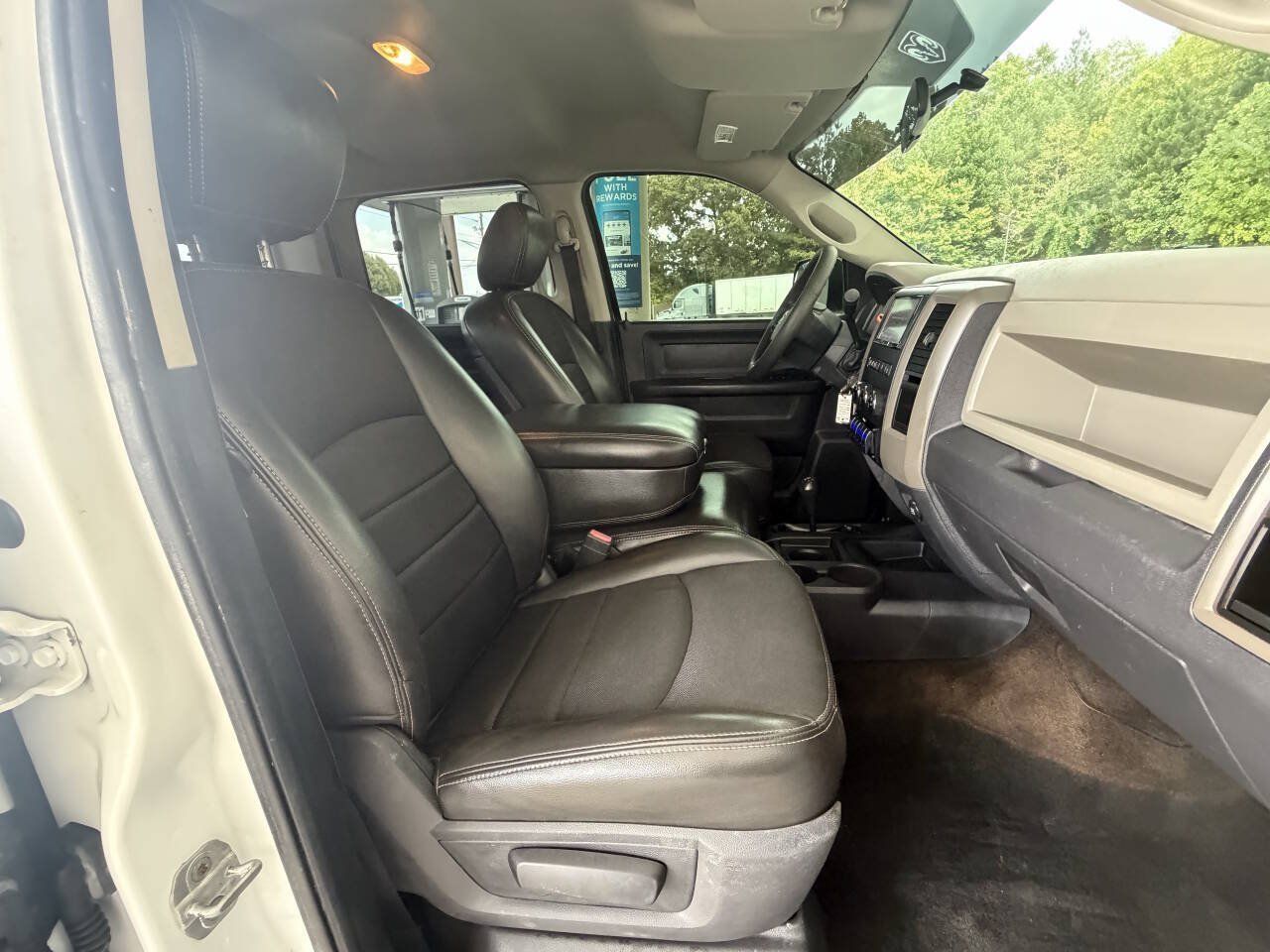 Used 2012 RAM 2500 ST w/ Chrome Appearance Group AWD/4WD image 6