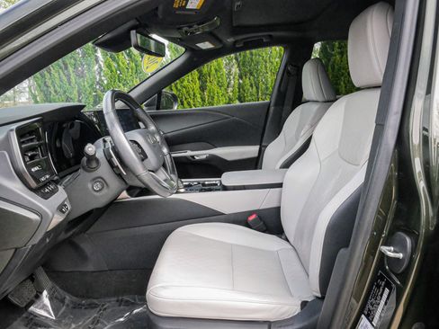 Used 2024 Lexus RX 350 Premium Plus w/ Convenience Package image 16