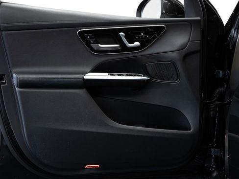 Used 2023 Mercedes-Benz GLC 300 image 20