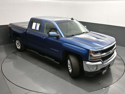 Used 2017 Chevrolet Silverado 1500 LT w/ All Star Edition image 39