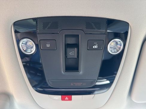 New 2026 Kia Sportage EX w/ EX Panorama Roof Package image 39