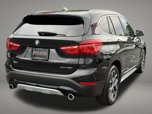 Used 2022 BMW X1 xDrive28i AWD/4WD image 5