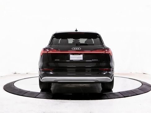 Used 2022 Audi e-tron Premium Plus w/ Premium Plus Package image 6