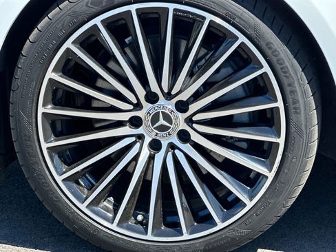 Certified 2025 Mercedes-Benz C 300 4MATIC Sedan image 31