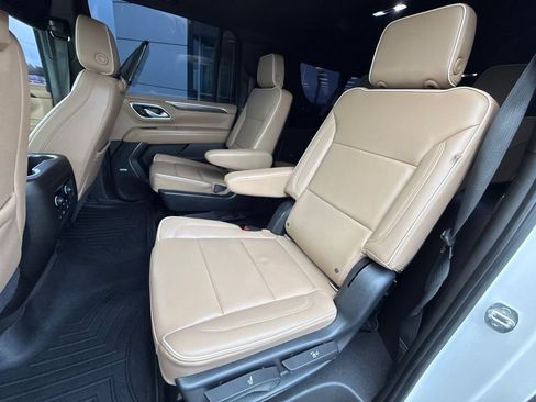 Used 2021 Chevrolet Suburban Premier w/ Texas Edition AWD/4WD image 8