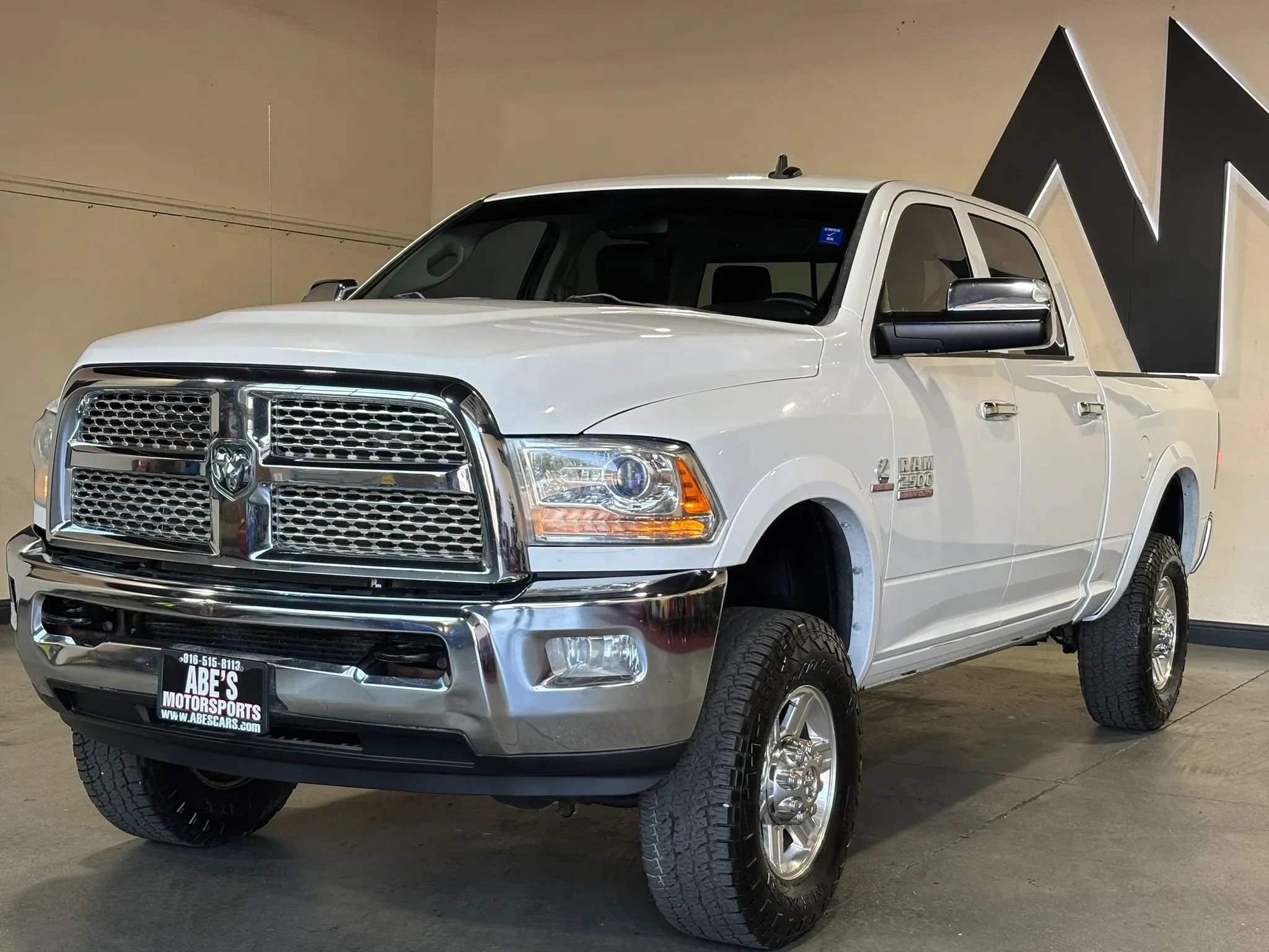 Used 2014 RAM 2500 Laramie AWD/4WD image 1
