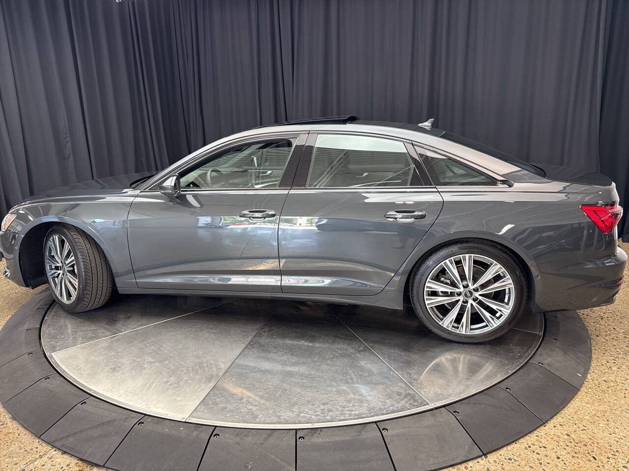 Used 2024 Audi A6 2.0T Premium w/ Convenience Package AWD/4WD image 4