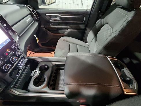 New 2026 RAM 1500 4x4 Crew Cab image 24