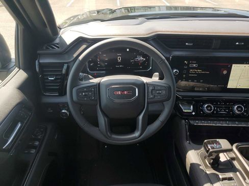 New 2026 GMC Sierra 1500 AT4 w/ Technology Package AWD/4WD image 11