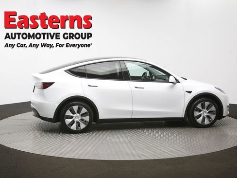 Used 2022 Tesla Model Y Long Range AWD/4WD image 42