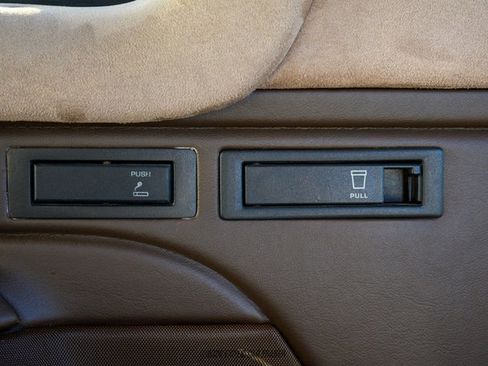 Used 1994 Ford Bronco Eddie Bauer image 82