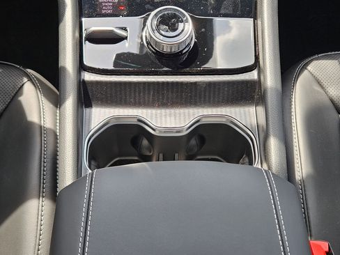 New 2026 Jeep Grand Cherokee L Limited image 10