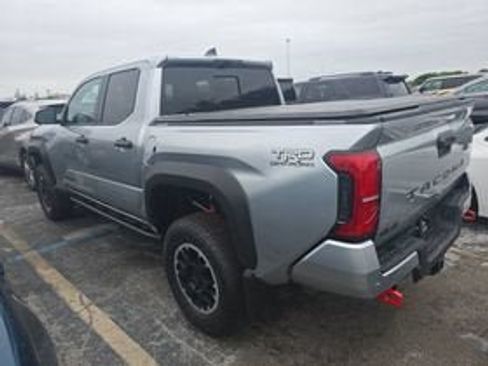 Used 2026 Toyota Tacoma TRD Off-Road AWD/4WD image 4