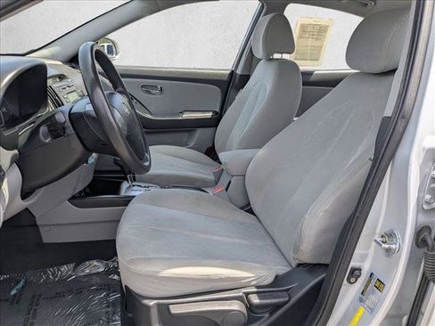 Used 2010 Hyundai Elantra GLS FWD image 14