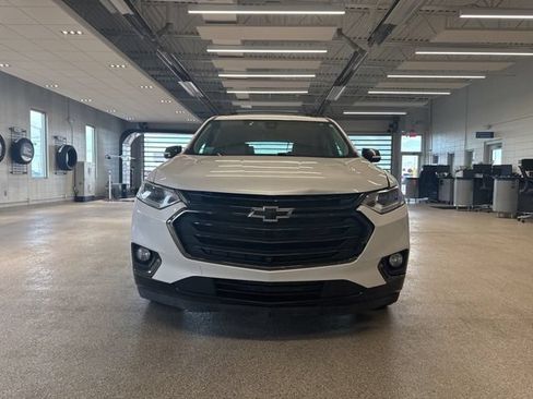 Certified 2020 Chevrolet Traverse Premier w/ Redline Edition AWD/4WD image 2