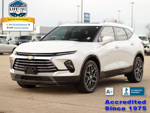 Used 2023 Chevrolet Blazer Premier w/ Enhanced Convenience Package image 3