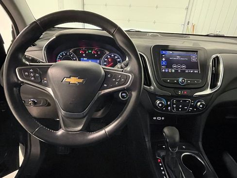Used 2022 Chevrolet Equinox LT image 38