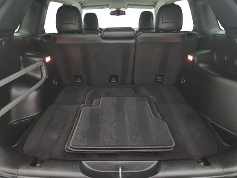 Used 2018 Jeep Cherokee Limited w/ High Altitude Package image 29