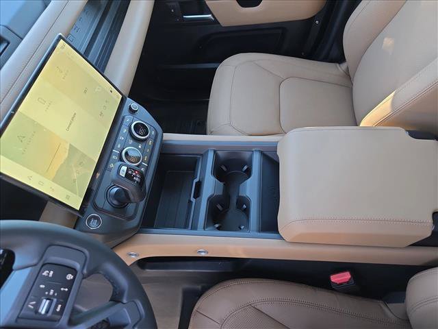 New 2026 Land Rover Defender 110 S AWD/4WD image 22