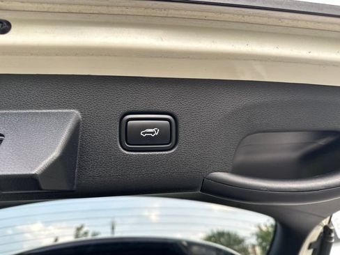 Certified 2026 Kia Sportage EX w/ EX Panoramic Sunroof Package AWD/4WD image 20