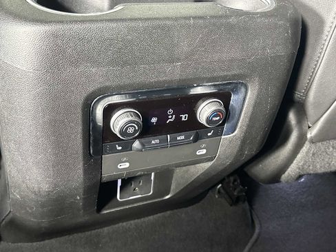 Used 2023 Chevrolet Tahoe Z71 w/ Luxury Package image 24