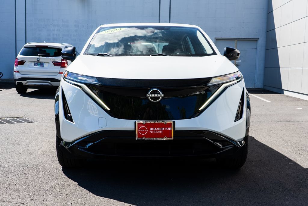 Used 2024 Nissan Ariya AWD image 2