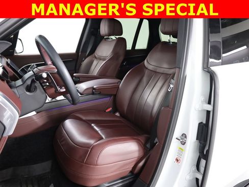 Used 2025 Land Rover Range Rover SE AWD/4WD image 39