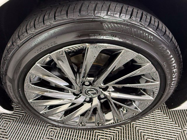 Used 2025 Lexus ES 350 Ultra Luxury w/ Accessory Package (Z2) FWD image 18