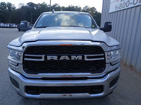 Used 2024 RAM 3500 Tradesman w/ Chrome Appearance Group image 15