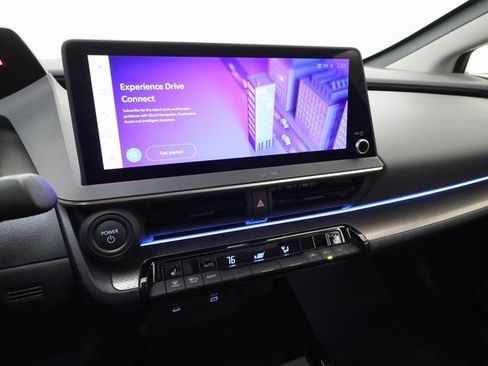 Used 2024 Toyota Prius XLE image 17