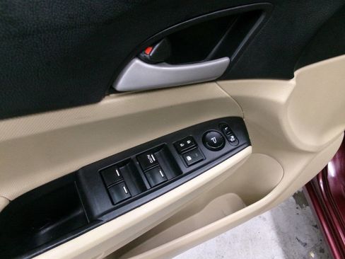 Used 2011 Honda Accord LX image 19