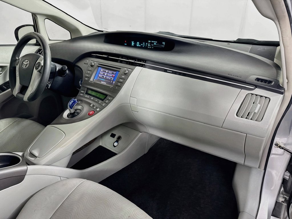 Used 2014 Toyota Prius Three FWD image 33