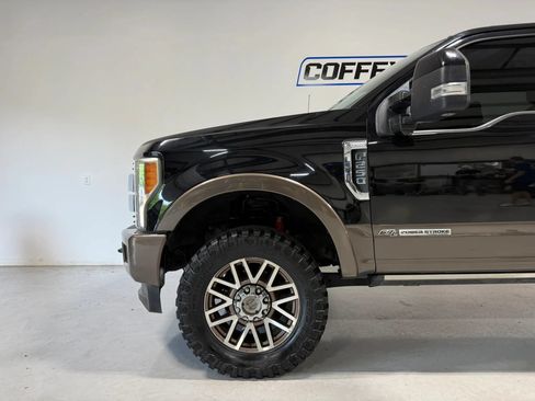 Used 2017 Ford F250 King Ranch w/ King Ranch Ultimate Package AWD/4WD image 10