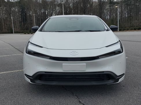 New 2026 Toyota Prius LE image 2