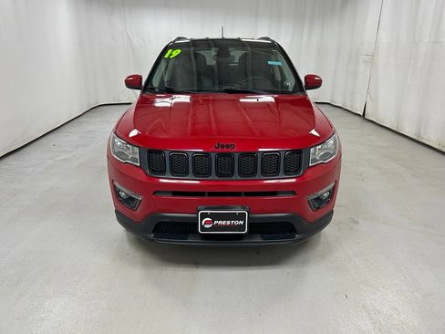 Used 2019 Jeep Compass Latitude AWD/4WD image 4