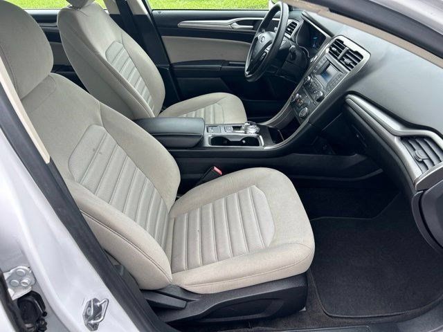 Used 2018 Ford Fusion S FWD image 40