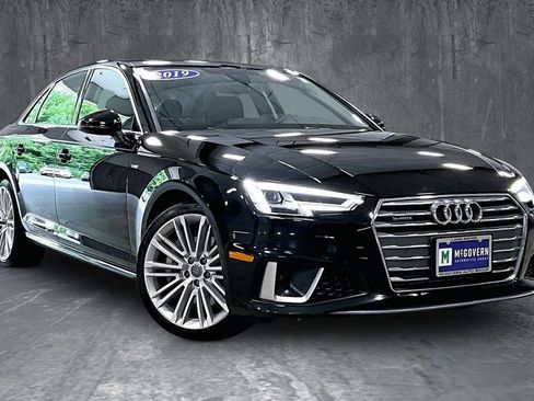 Used 2019 Audi A4 2.0T Premium Plus w/ Premium Plus Package AWD/4WD image 3