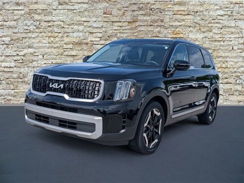 Certified 2023 Kia Telluride EX w/ EX Captain's Chair Package FWD image 5