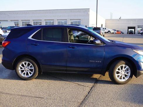 Used 2020 Chevrolet Equinox LT image 2