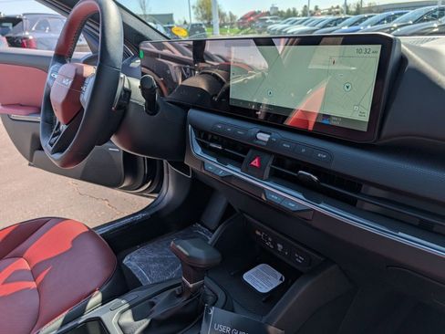 New 2026 Kia K4 GT-Line w/ GT-Line Premium Package FWD image 33