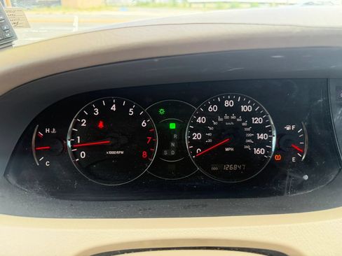 Used 2010 Toyota Avalon XL FWD image 19