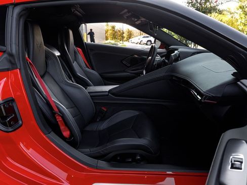 Used 2024 Chevrolet Corvette Stingray Preferred Cpe w/ Stealth Interior Trim Package RWD image 12