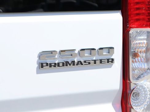 Used 2025 RAM ProMaster 2500 w/ U-Haul Equipment Group FWD image 42
